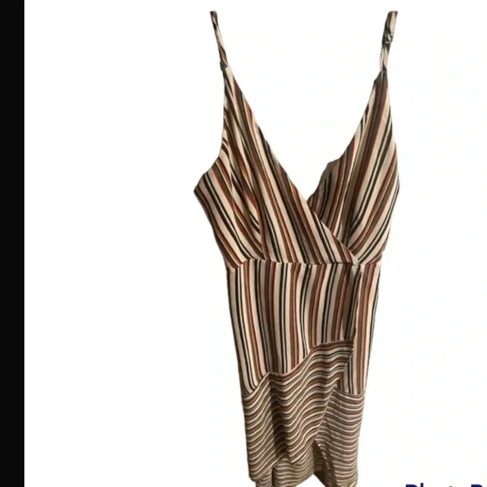 J.O.A. Los Angeles maxi dress with short front cut out size Medium